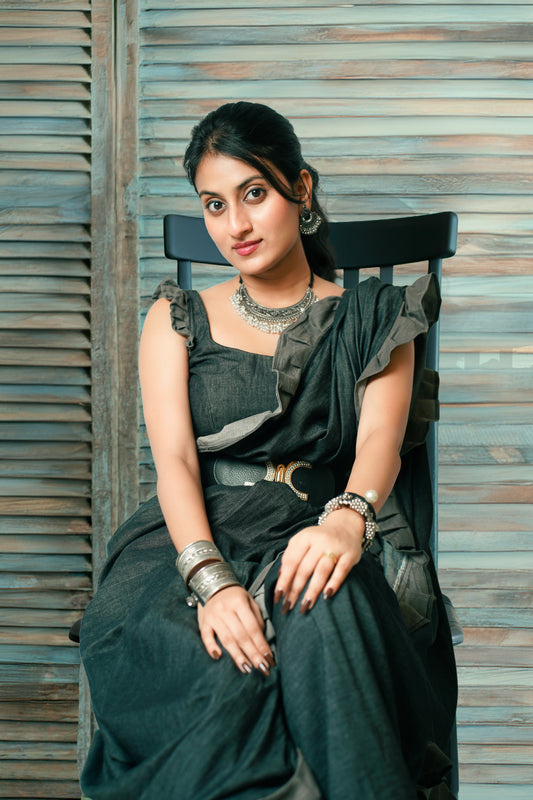 Noir Frill Bloom Saree